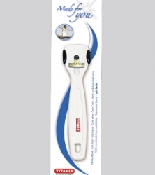 T3035  CREDO / CORTA CALLOS CON CABEZA PLÁSTICA Y NAVAJA